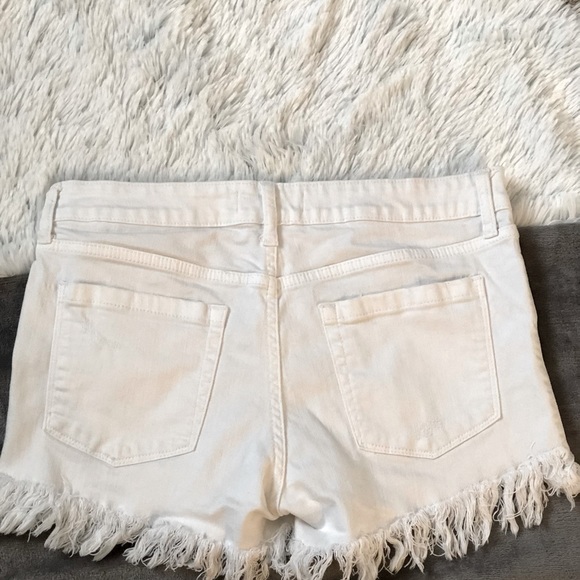 Shorts - Picture 3 of 3